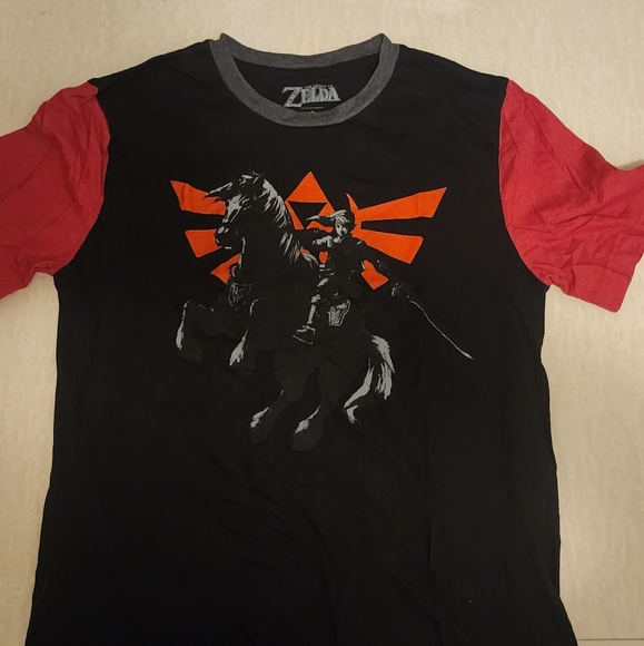 Legend of Zelda T-Shirt bundle (S) - Picture 4 of 4